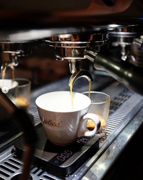 coffee machine cafe angelica madrid